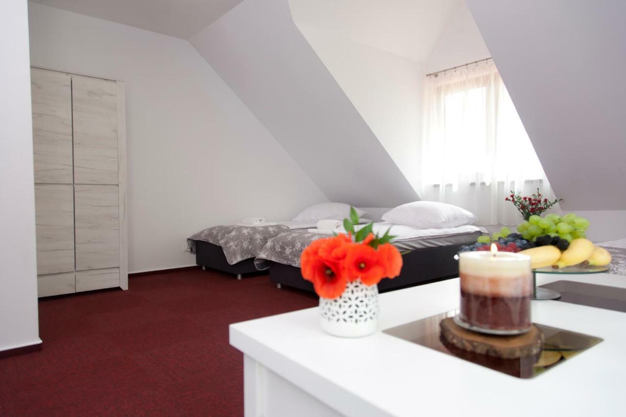 Mazurska Osada Apartment Kleszczewo  Bagian luar foto