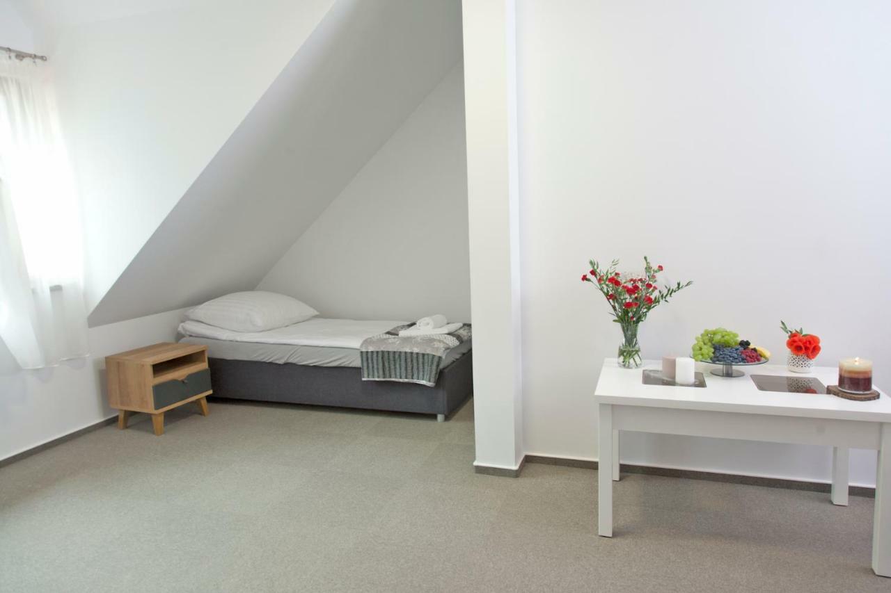 Mazurska Osada Apartment Kleszczewo  Bagian luar foto